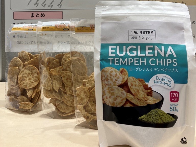 New Product ‘Green Fermented Tempe Chips’ Utilizing Microalgae Euglena Presented at the Hyper Interdisciplinary Conference in Osaka 2023