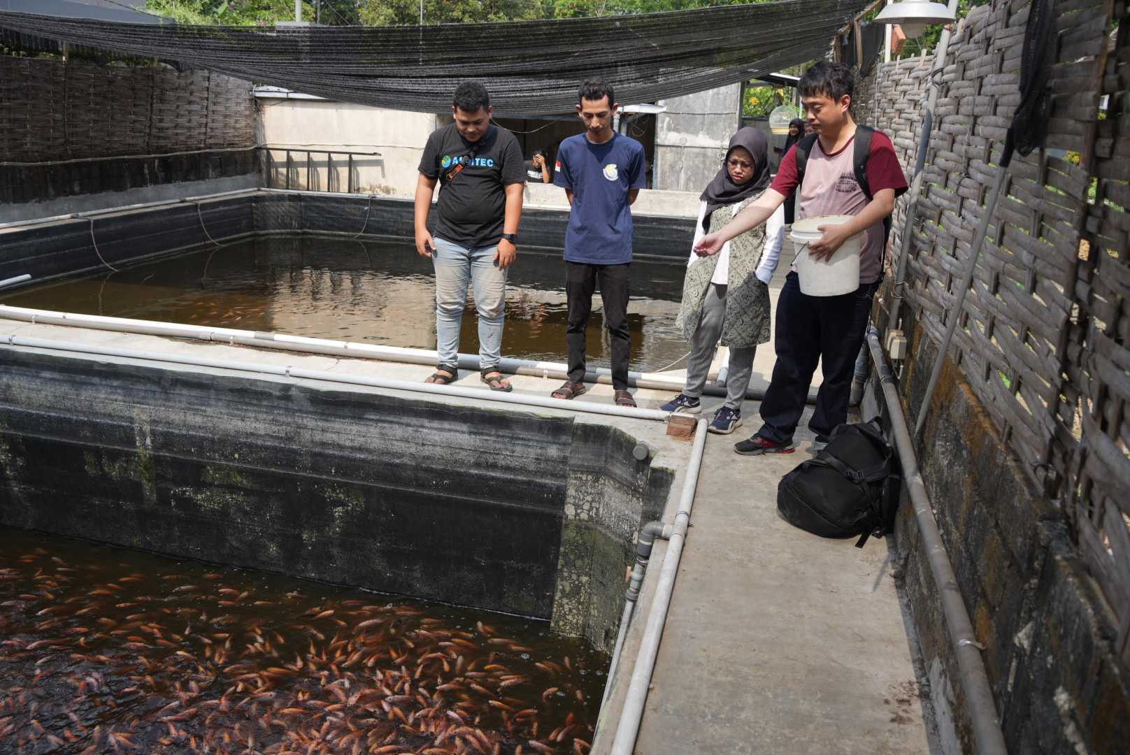 Utilization of Microalgae in Indonesian Aquaculture: A Case Study from the Blitar Region
